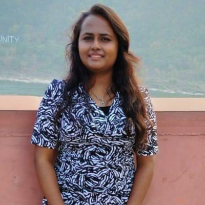 Web Designer Nishtha Makwana Web Designer Nishtha Makwana